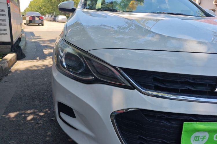 Used Chevrolet Cavalier 2019 320 Manual Xinyue Edition Right Front Headlight