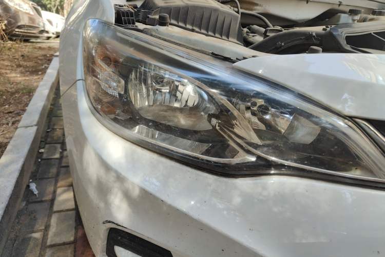Used Chevrolet Cavalier 2019 320 Automatic Enjoyment with Sunroof Right Front Headlight