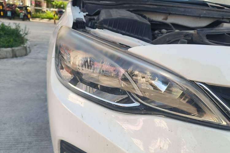 Used Chevrolet Cavalier 2019 320 Manual Enjoyment Edition Right Front Headlight