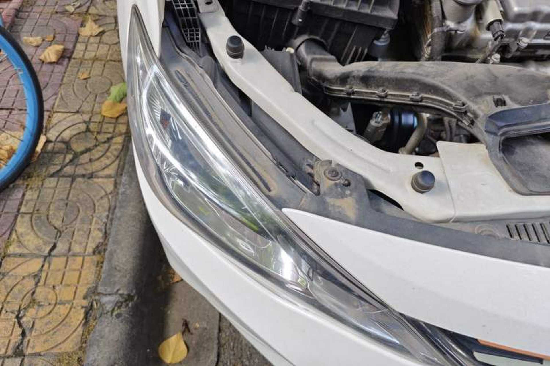 Used Chevrolet Cavalier 2019 320 Automatic Enjoyment with Sunroof Right Front Headlight