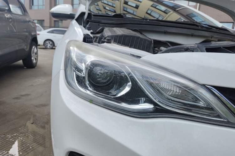 Used Chevrolet Cavalier 2019 320 Automatic Xinyue Edition Right Front Headlight