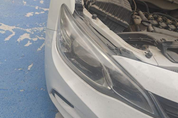 Used Chevrolet Cavalier 2019 320 Automatic Enjoyment with Sunroof Right Front Headlight