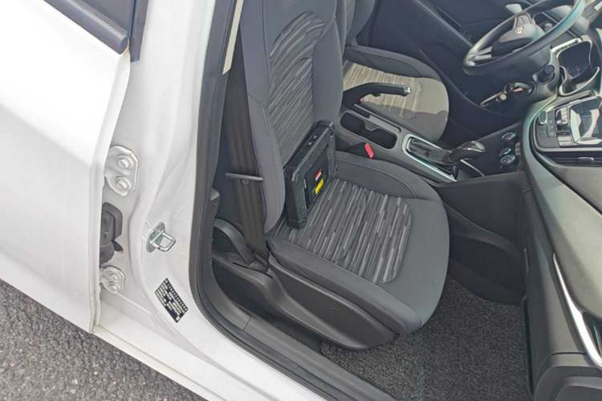 Used Chevrolet Cavalier 2019 320 Automatic Enjoyment Edition Right Front Seat