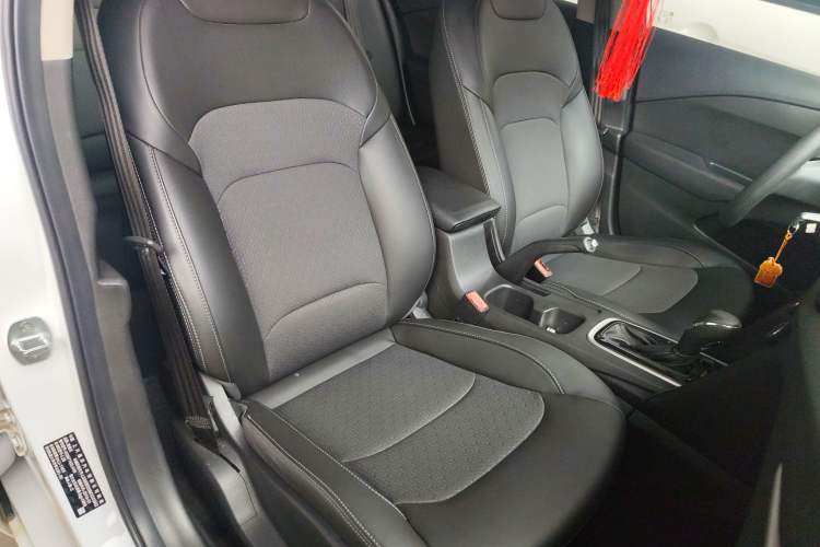 Used Chevrolet Cavalier 2019 320 Automatic Xinyue Edition Right Front Seat