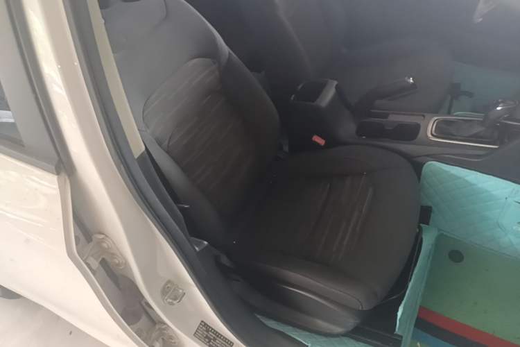 Used Chevrolet Cavalier 2019 320 Automatic Enjoyment with Sunroof Right Front Seat