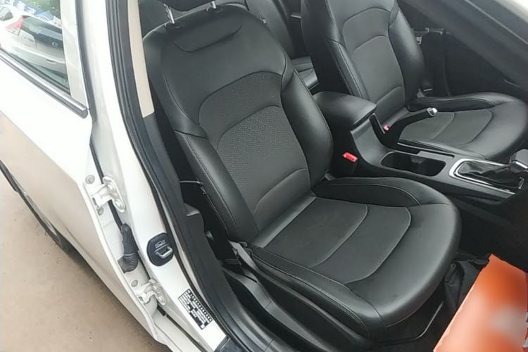 Used Chevrolet Cavalier 2019 320 Automatic Xinyue Edition Right Front Seat