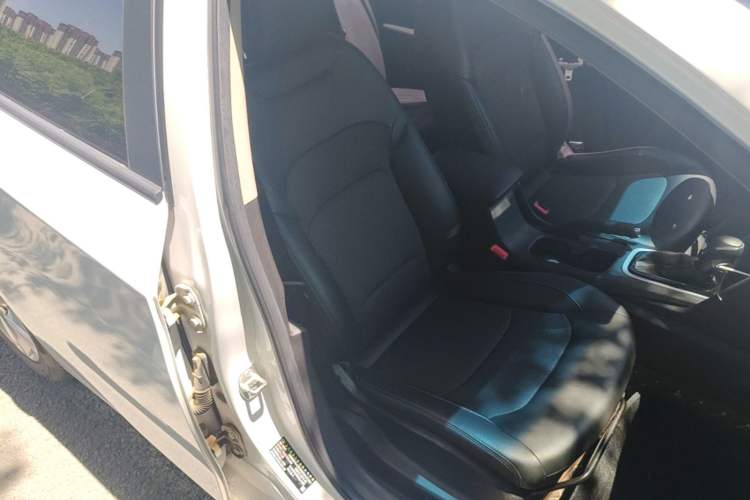 Used Chevrolet Cavalier 2019 320 Automatic Xinyue Edition Right Front Seat