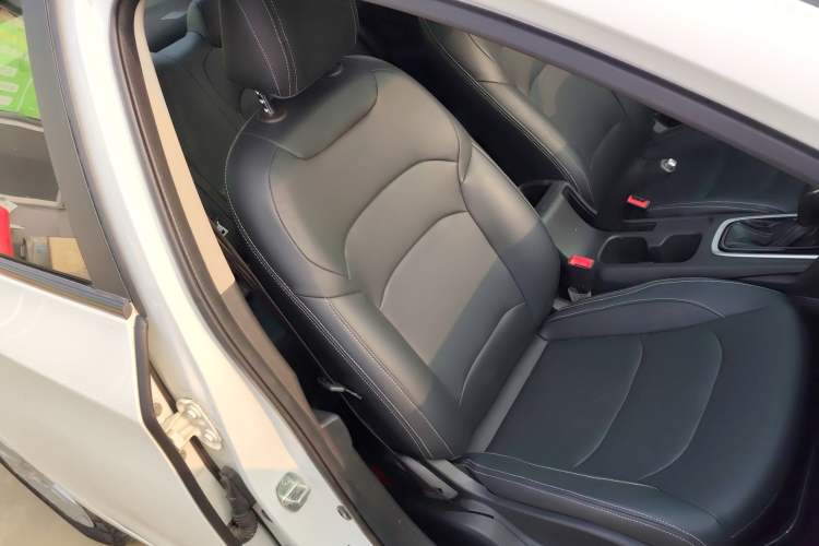 Used Chevrolet Cavalier 2019 320 Automatic Enjoyment with Sunroof Right Front Seat