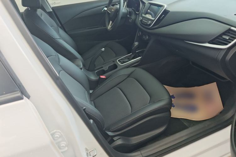 Used Chevrolet Cavalier 2019 320 Automatic Xinyue Edition Right Front Seat