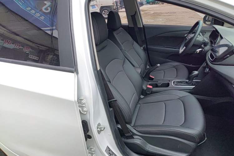 Used Chevrolet Cavalier 2019 320 Automatic Xinyue Edition Right Front Seat