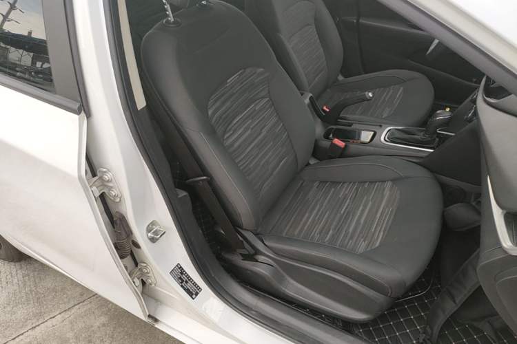 Used Chevrolet Cavalier 2019 320 Automatic Enjoyment with Sunroof Right Front Seat