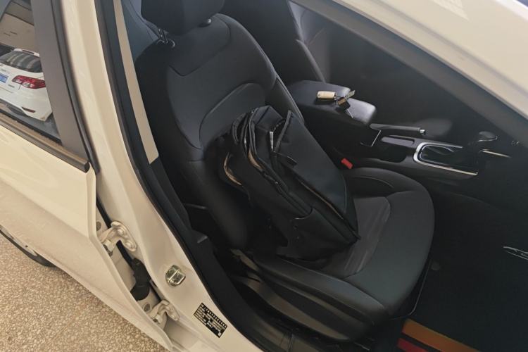 Used Chevrolet Cavalier 2019 320 Automatic Enjoyment with Sunroof Right Front Seat