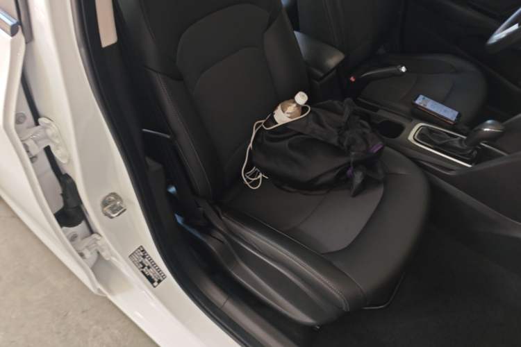 Used Chevrolet Cavalier 2019 320 Automatic Xinyue Edition Right Front Seat