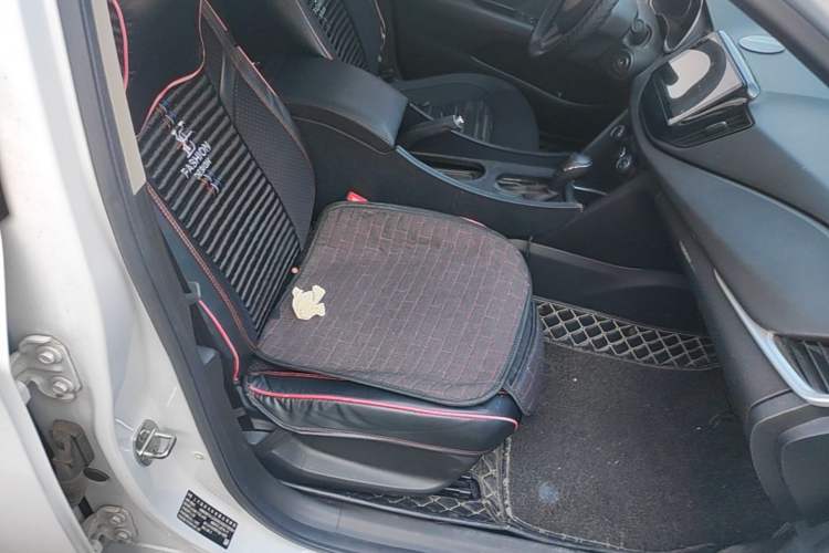 Used Chevrolet Cavalier 2019 320 Automatic Enjoyment with Sunroof Right Front Seat