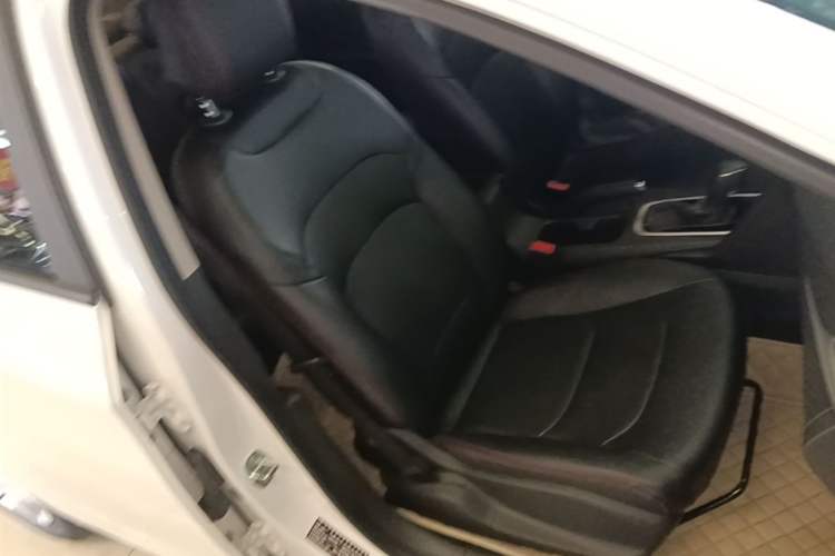 Used Chevrolet Cavalier 2019 320 Automatic Enjoyment with Sunroof Right Front Seat
