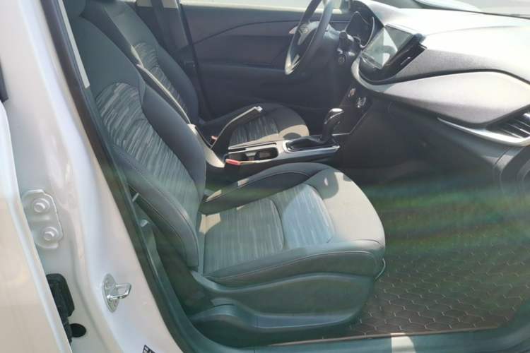 Used Chevrolet Cavalier 2019 320 Automatic Enjoyment with Sunroof Right Front Seat