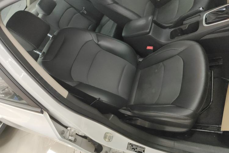 Used Chevrolet Cavalier 2019 320 Automatic Xinyue Edition Right Front Seat