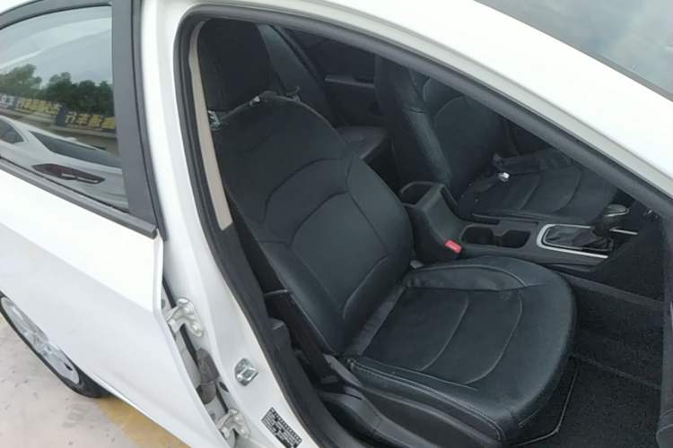 Used Chevrolet Cavalier 2019 320 Automatic Enjoyment with Sunroof Right Front Seat