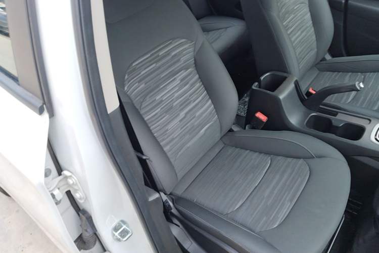 Used Chevrolet Cavalier 2019 320 Automatic Enjoyment with Sunroof Right Front Seat