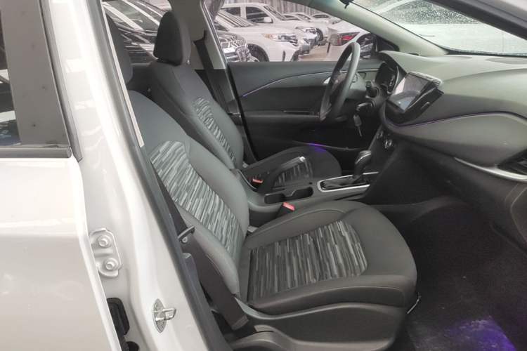 Used Chevrolet Cavalier 2019 320 Automatic Enjoyment with Sunroof Right Front Seat