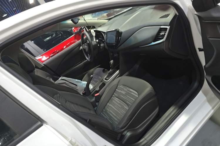 Used Chevrolet Cavalier 2019 320 Automatic Enjoyment with Sunroof Right Front Seat