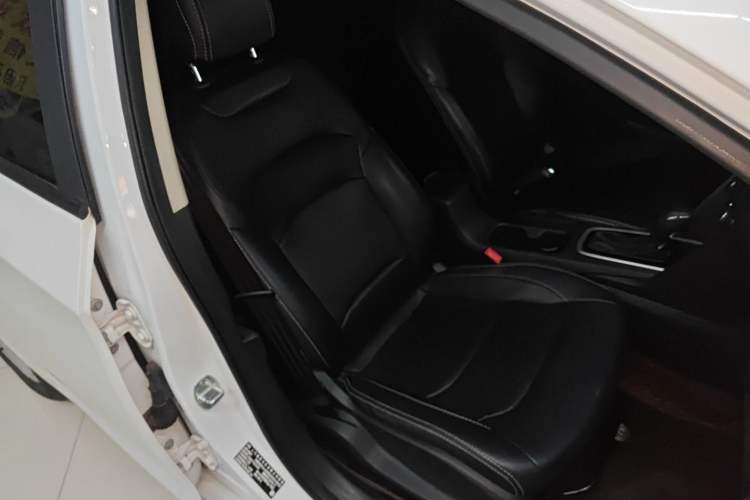 Used Chevrolet Cavalier 2019 320 Automatic Enjoyment with Sunroof Right Front Seat