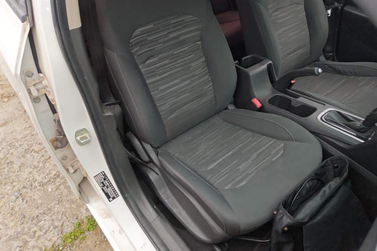 Used Chevrolet Cavalier 2019 320 Automatic Enjoyment with Sunroof Right Front Seat
