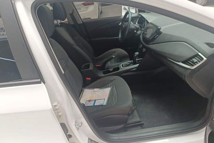 Used Chevrolet Cavalier 2019 320 Automatic Enjoyment with Sunroof Right Front Seat