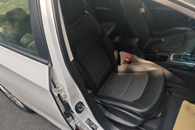 Used Chevrolet Cavalier 2019 320 Automatic Xinyue Edition Right Front Seat