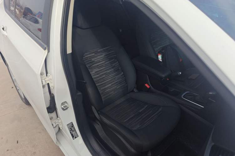 Used Chevrolet Cavalier 2019 320 Automatic Enjoyment with Sunroof Right Front Seat