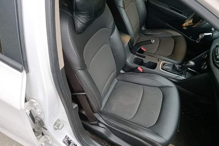 Used Chevrolet Cavalier 2019 320 Automatic Xinyue Edition Right Front Seat