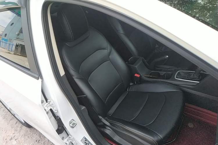 Used Chevrolet Cavalier 2019 320 Automatic Enjoyment with Sunroof Right Front Seat