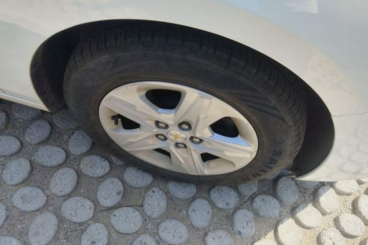 Used Chevrolet Cavalier 2019 320 Automatic Enjoyment with Sunroof Right Front Wheel Hub