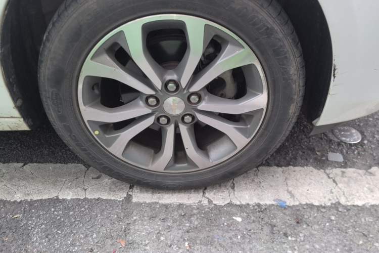 Used Chevrolet Cavalier 2019 320 Automatic Enjoyment with Sunroof Right Front Wheel Hub