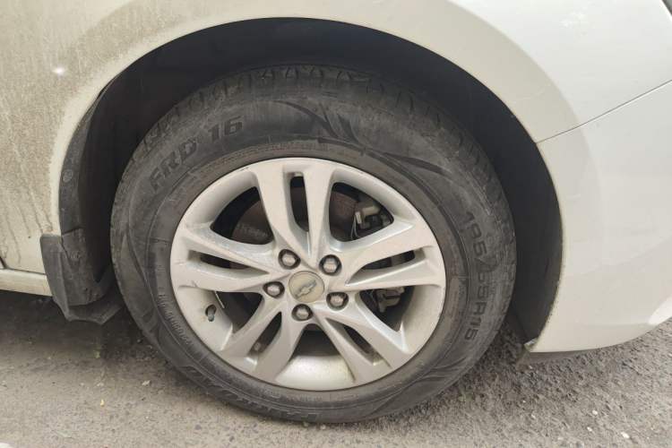 Used Chevrolet Cavalier 2019 320 Manual Enjoyment Edition Right Front Wheel Hub