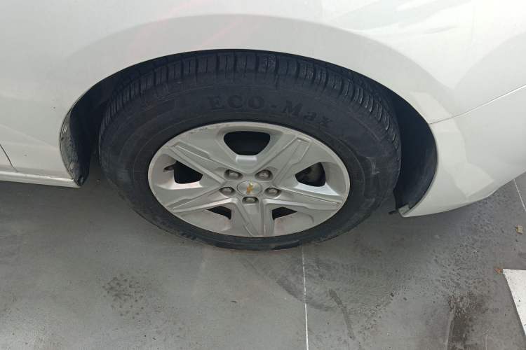 Used Chevrolet Cavalier 2019 320 Automatic Enjoyment with Sunroof Right Front Wheel Hub