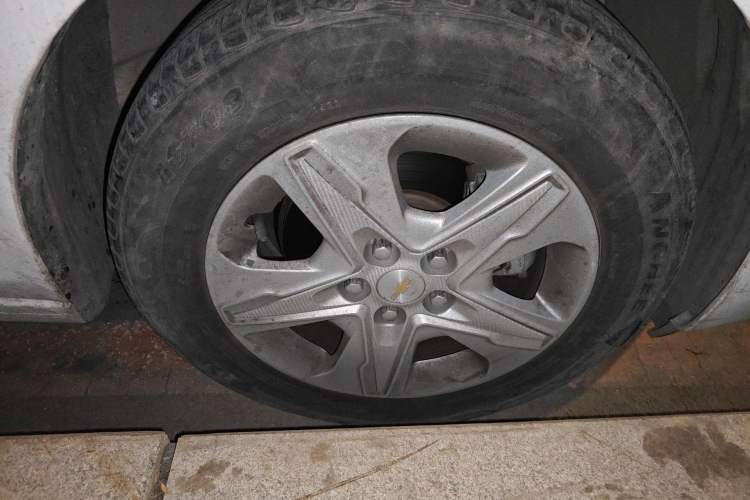 Used Chevrolet Cavalier 2019 320 Manual Enjoyment Edition Right Front Wheel Hub