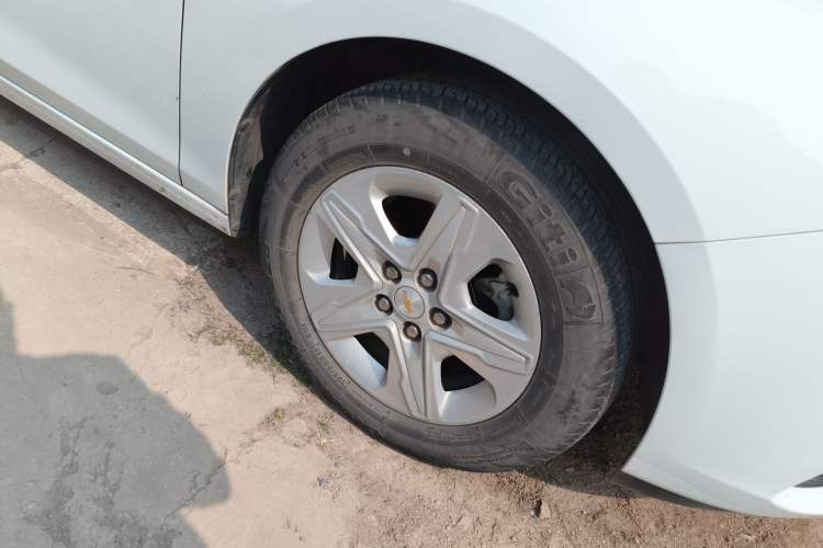 Used Chevrolet Cavalier 2019 320 Automatic Enjoyment with Sunroof Right Front Wheel Hub