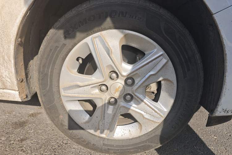 Used Chevrolet Cavalier 2019 320 Automatic Enjoyment with Sunroof Right Front Wheel Hub