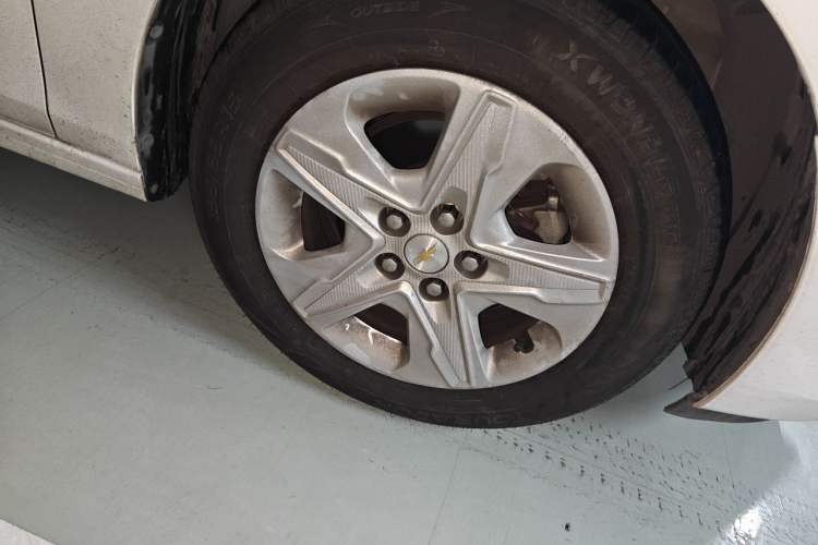 Used Chevrolet Cavalier 2019 320 Automatic Enjoyment with Sunroof Right Front Wheel Hub