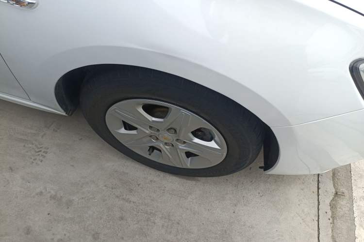 Used Chevrolet Cavalier 2019 320 Automatic Enjoyment with Sunroof Right Front Wheel Hub