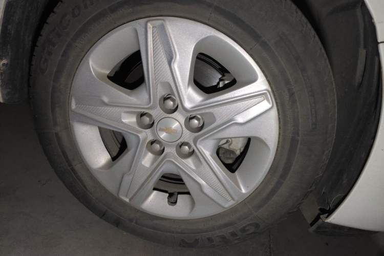 Used Chevrolet Cavalier 2019 320 Automatic Enjoyment with Sunroof Right Front Wheel Hub