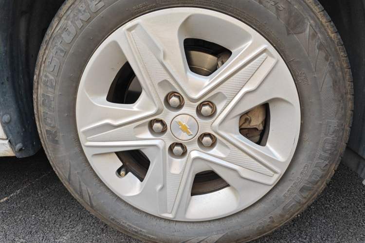 Used Chevrolet Cavalier 2019 320 Automatic Enjoyment with Sunroof Right Front Wheel Hub