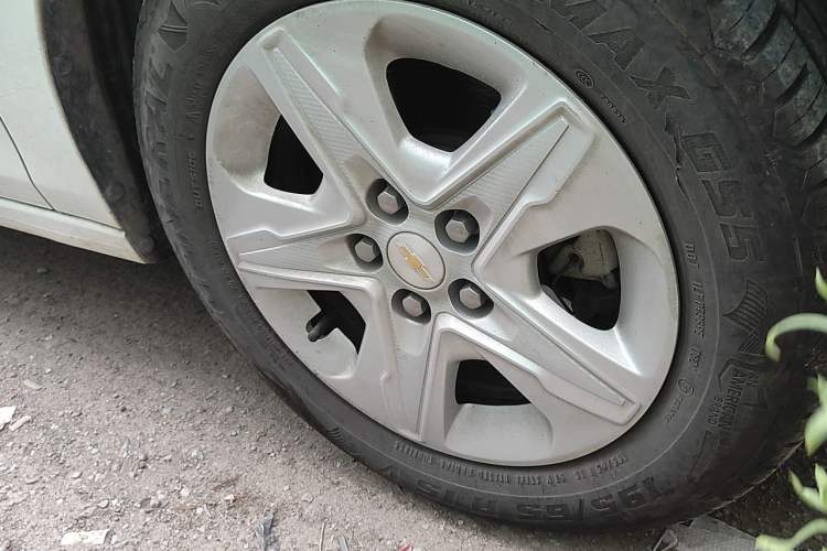 Used Chevrolet Cavalier 2019 320 Automatic Enjoyment with Sunroof Right Front Wheel Hub