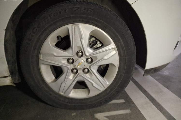 Used Chevrolet Cavalier 2019 320 Automatic Enjoyment with Sunroof Right Front Wheel Hub