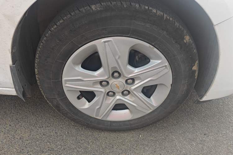 Used Chevrolet Cavalier 2019 320 Automatic Enjoyment with Sunroof Right Front Wheel Hub