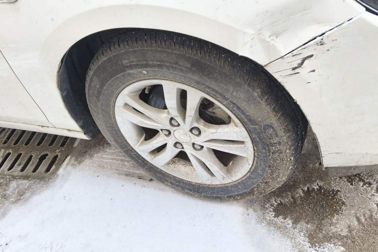 Used Chevrolet Cavalier 2019 320 Manual Xinyue Edition Right Front Wheel Hub
