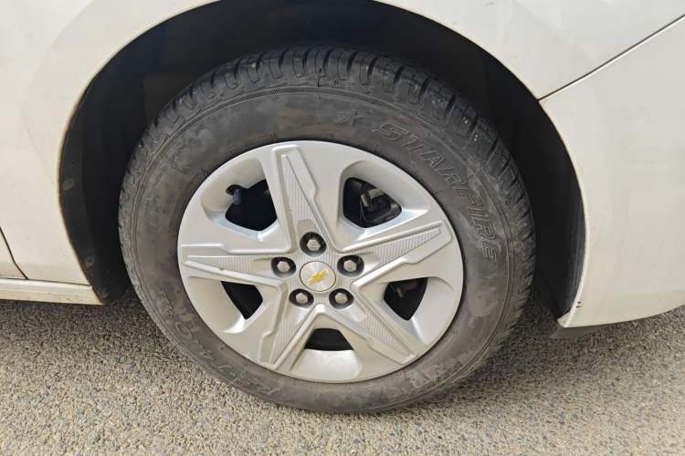 Used Chevrolet Cavalier 2019 320 Automatic Enjoyment with Sunroof Right Front Wheel Hub