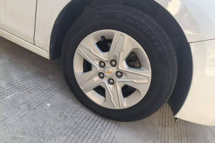 Used Chevrolet Cavalier 2019 320 Manual Enjoyment Edition Right Front Wheel Hub