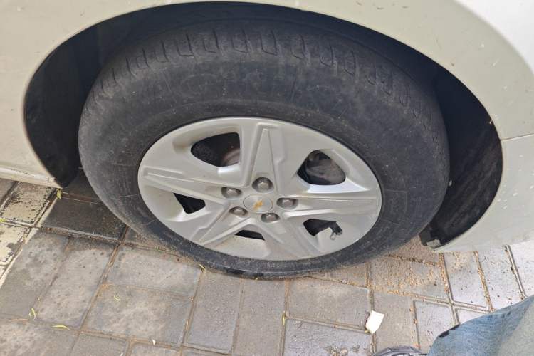 Used Chevrolet Cavalier 2019 320 Manual Enjoyment Edition Right Front Wheel Hub